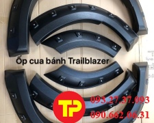 ốp cua bánh trailblazer