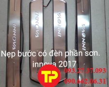 nẹp bước có đèn phần sơn innova 2017