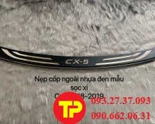 nẹp cốp ngoài nhựa đen mẫu sọc si cx-5 2018-2019