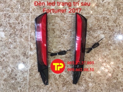 đèn led trang trí sau fortuner 2017