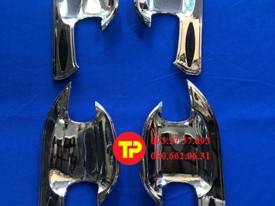chén cửa trailblazer