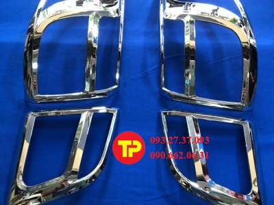 viền đèn sau trailblazer