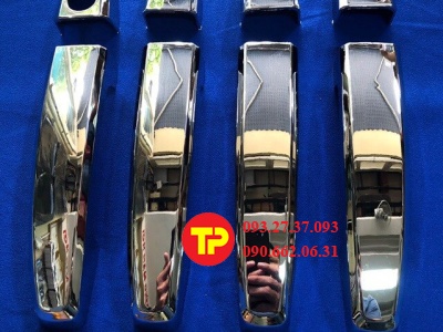 tay cửa trailblazer