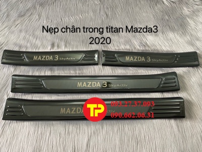 nẹp chân trong titan mazda 3 2020